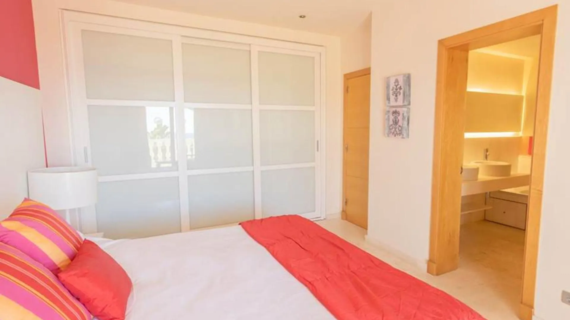 Wonderful Menorca Villa 6 Bedrooms Villa Increible Great Pool And Terrace Area With Stunning Sea Views 苏昂博