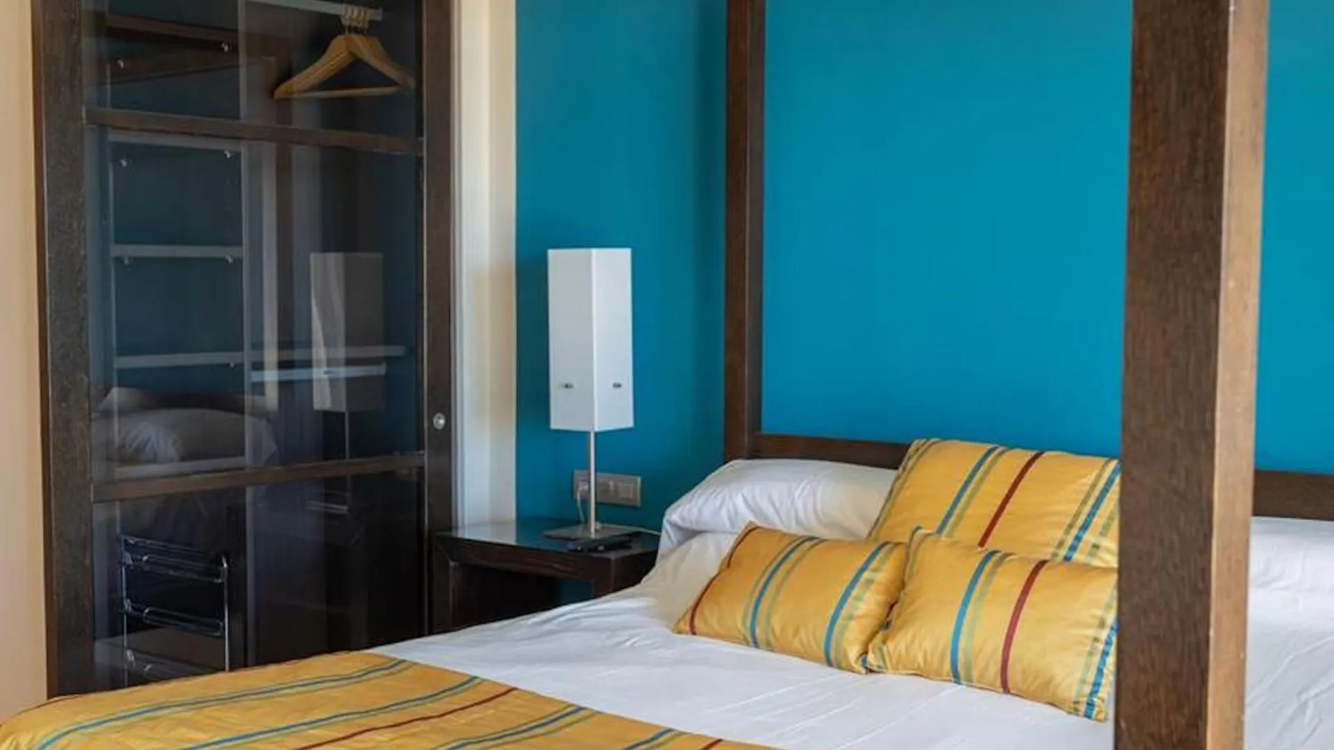 Wonderful Menorca Villa 6 Bedrooms Villa Increible Great Pool And Terrace Area With Stunning Sea Views 苏昂博